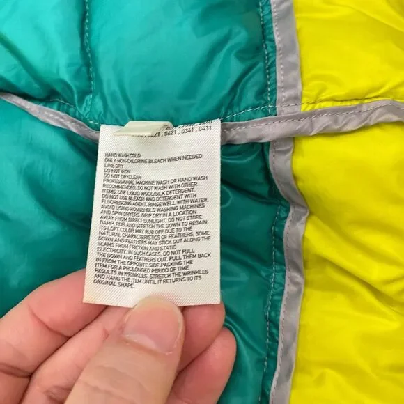 Uniqlo Down Filled Puffer Jacket Womens XS Gray Packable Coat Hooded Lightweight - Picture 8 of 11